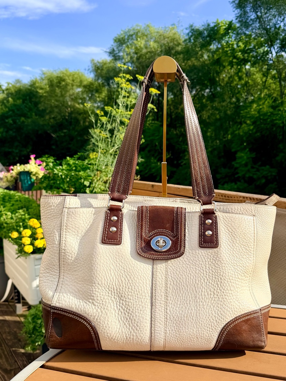 Coach Hamptons Ivory Pebbled Leather Tote Shoulder Bag Brown Trim F13960 Large - Picture 2 of 11